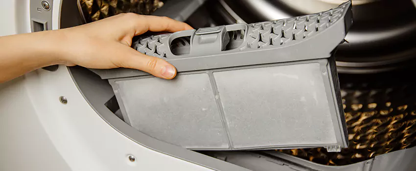 Signs Of A Clogged Dryer Lint Trap in Bristol, Connecticut